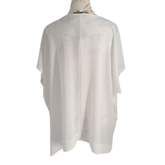 Blue Rain Embroidered detail Boxy Fishtail ladies blouse white Sz Med Coquette - Picture 2 of 7